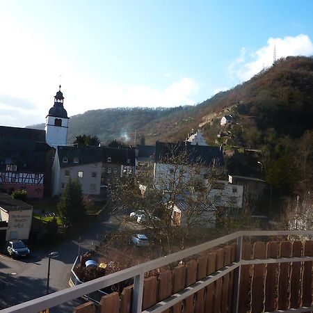 Ferienwohnung Burg Eltz Трайс-Карден Номер фото